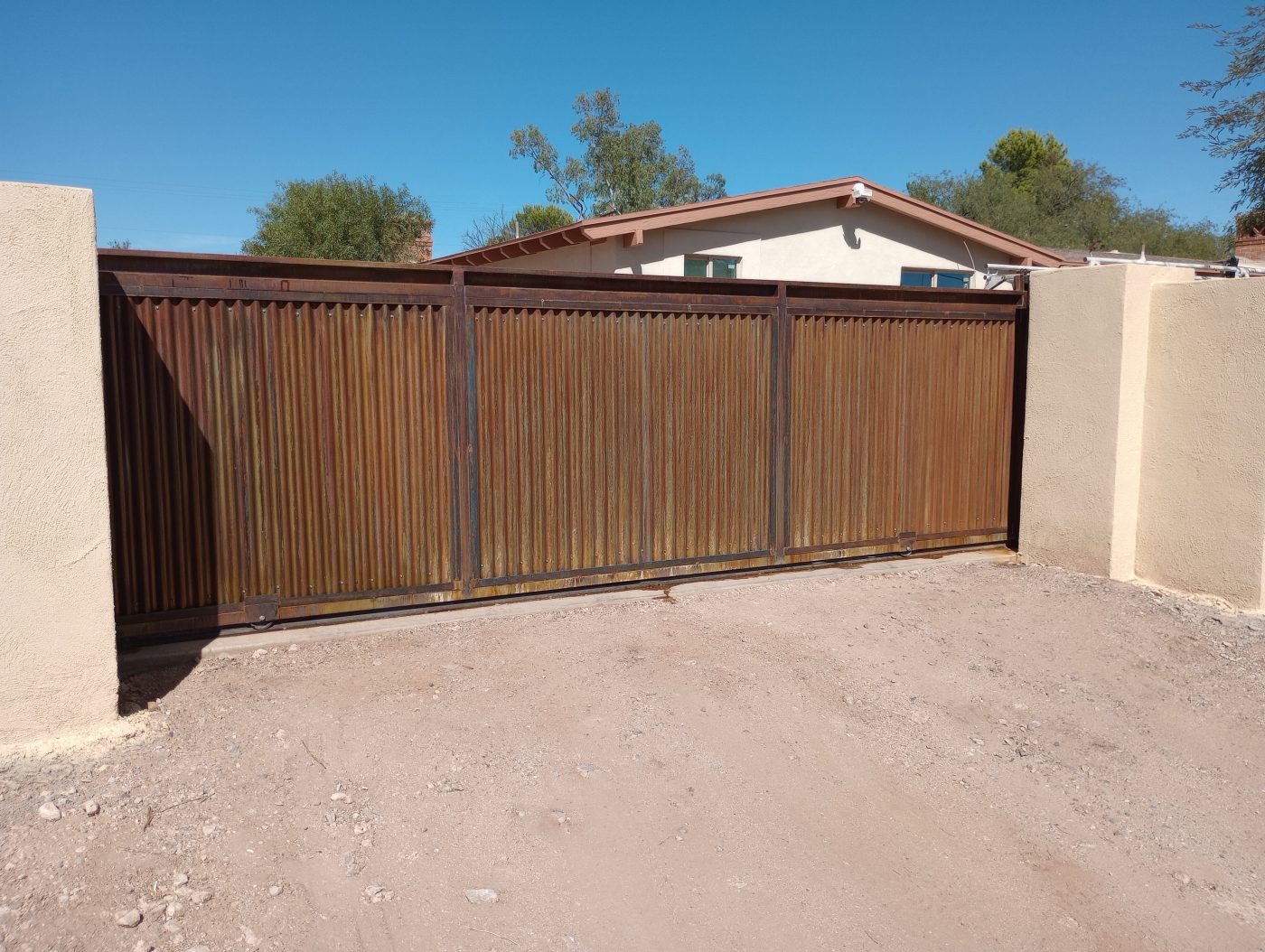 Custom Gates, Fencing & Repair
